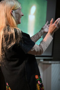 Sue performing in Cologne